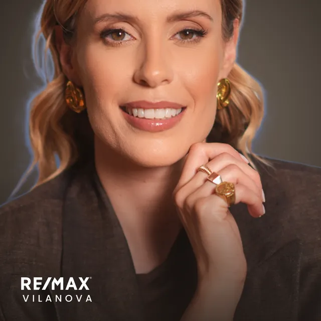 Cristina Carvalho, Diretor(a) de Agência na RE/MAX VilaNova