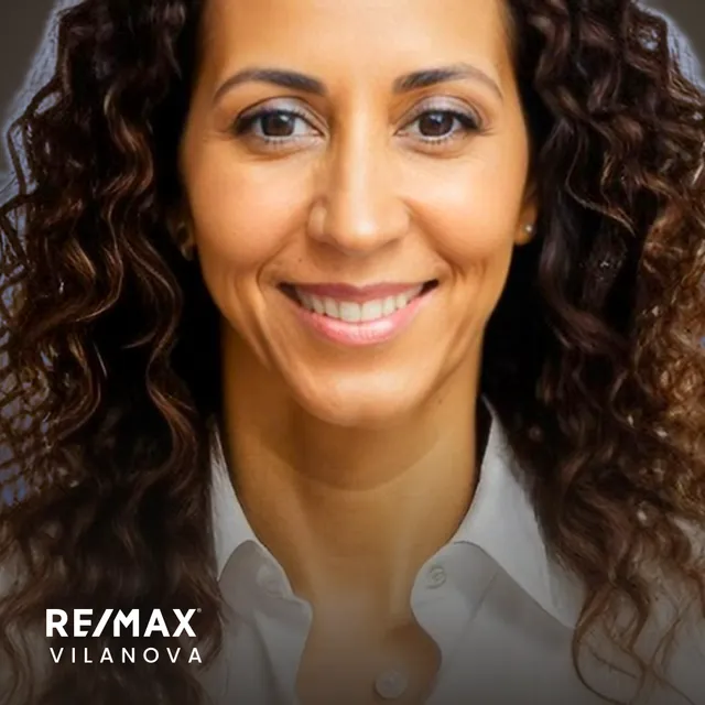 Glória Lopes, Agente Associado na RE/MAX VilaNova